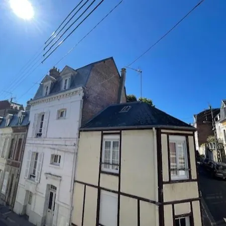 House Near Hypercenter Trouville-sur-Mer